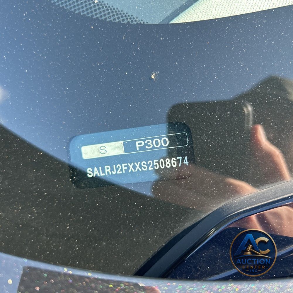 2025 Land Rover Discovery S P300