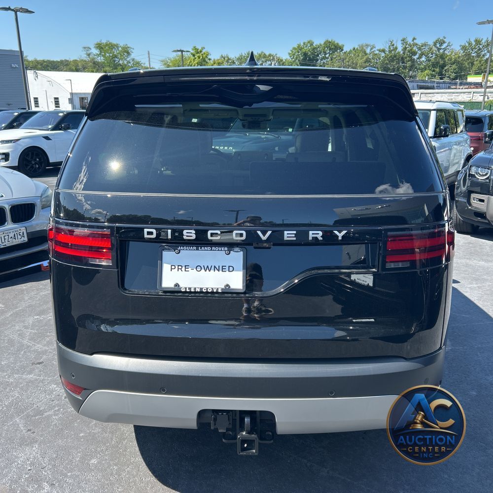 2025 Land Rover Discovery S P300
