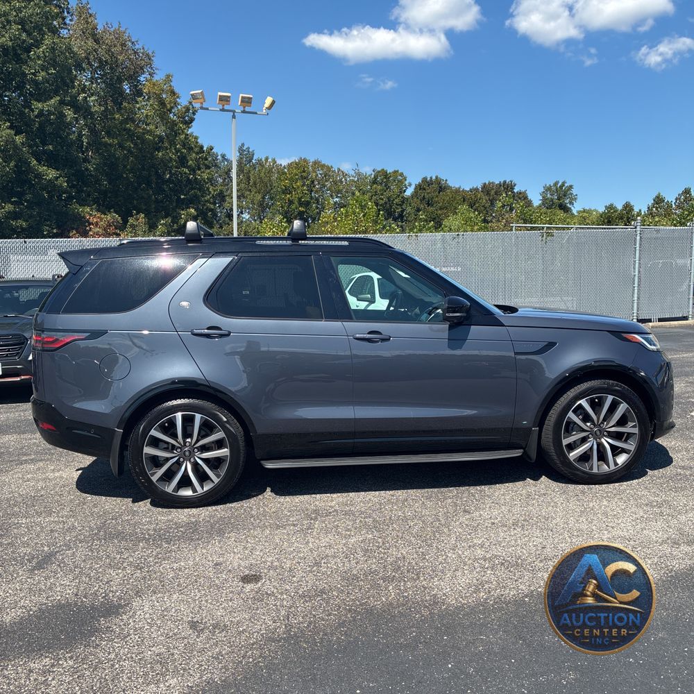 2024 Land Rover Discovery Dynamic SE P300