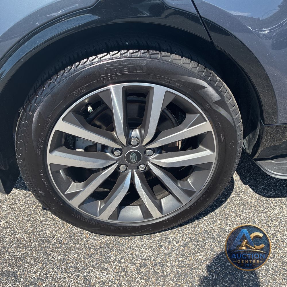 2024 Land Rover Discovery Dynamic SE P300
