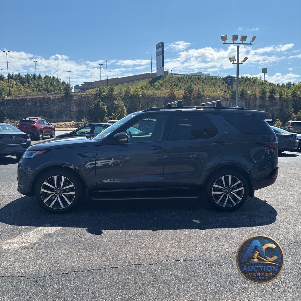 2024 Land Rover Discovery Dynamic SE P300