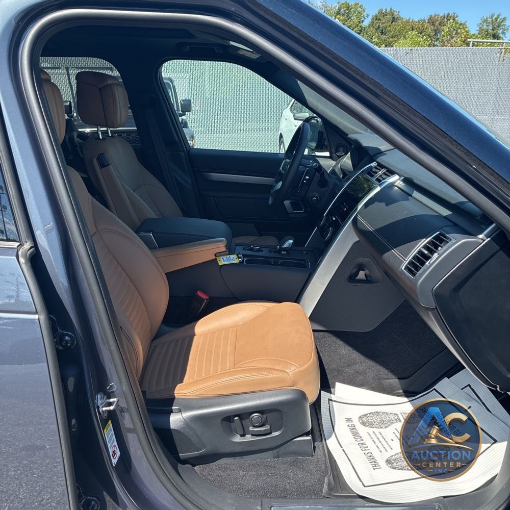 2024 Land Rover Discovery Dynamic SE P300