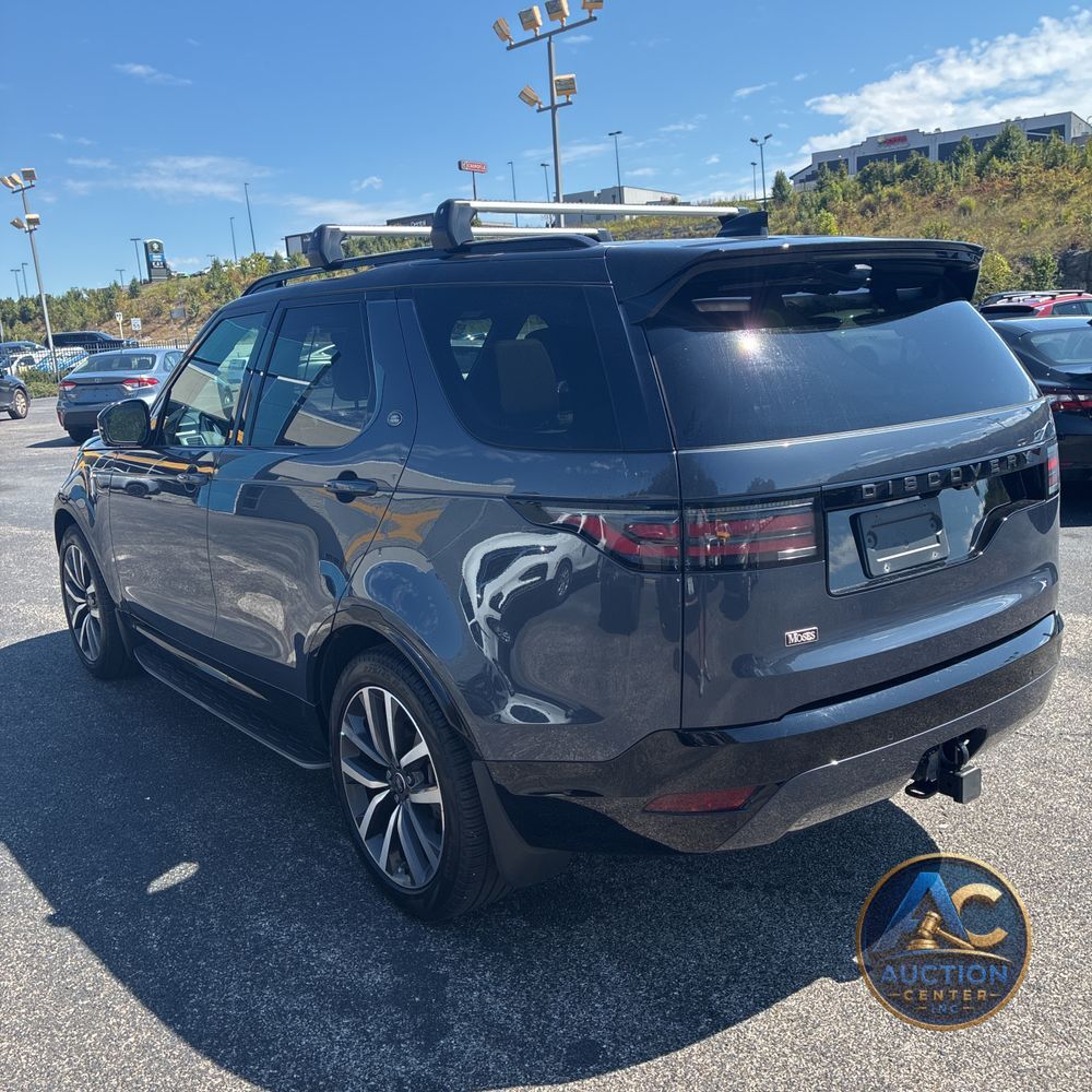 2024 Land Rover Discovery Dynamic SE P300