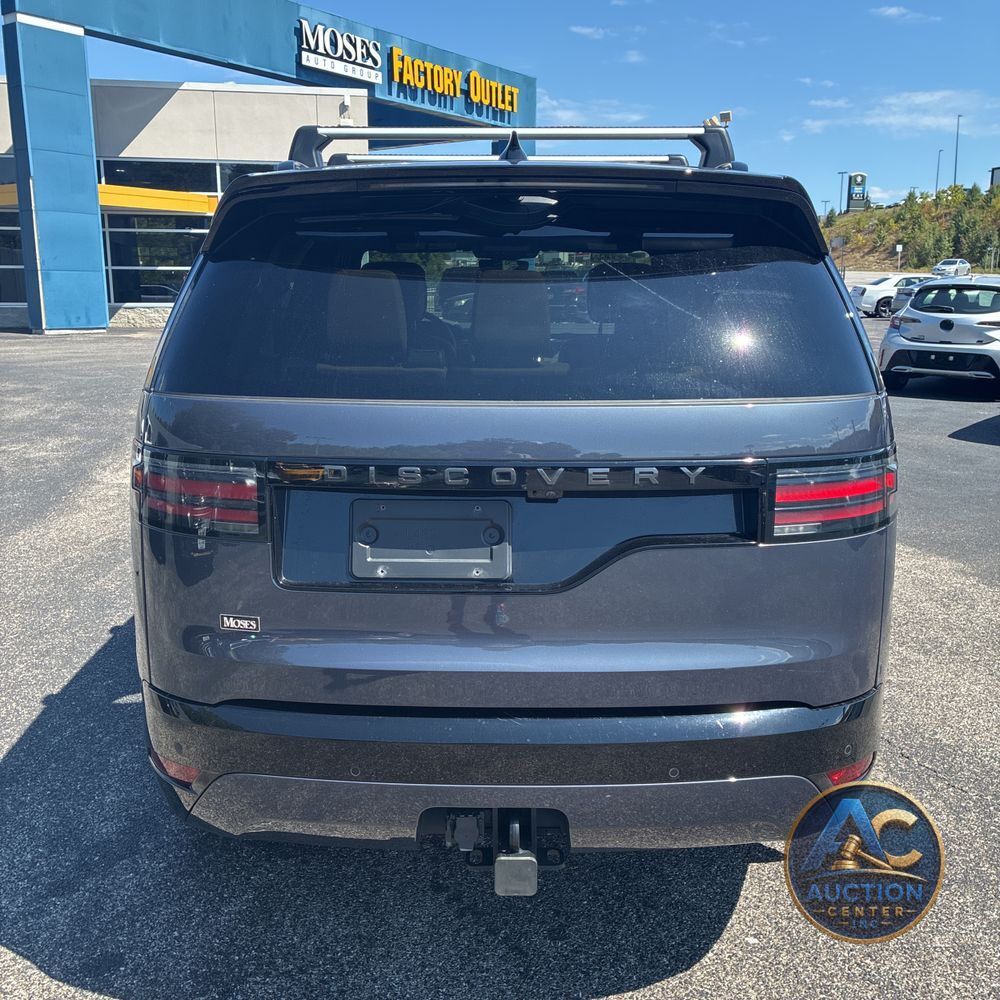 2024 Land Rover Discovery Dynamic SE P300