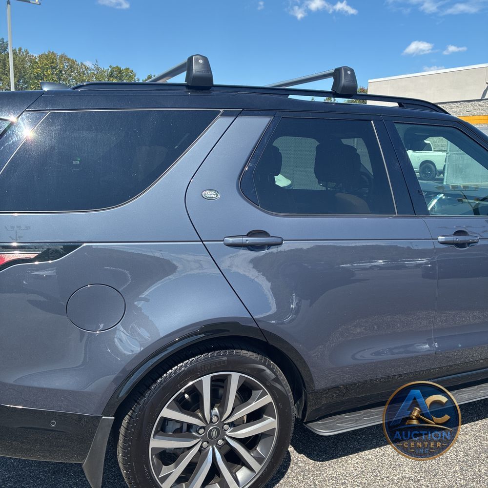 2024 Land Rover Discovery Dynamic SE P300