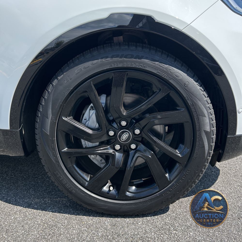 2024 Land Rover Discovery Dynamic SE P300