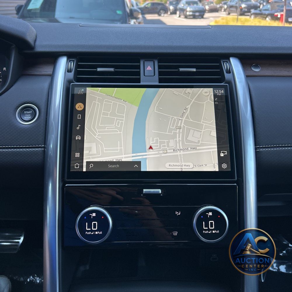 2024 Land Rover Discovery Dynamic SE P300