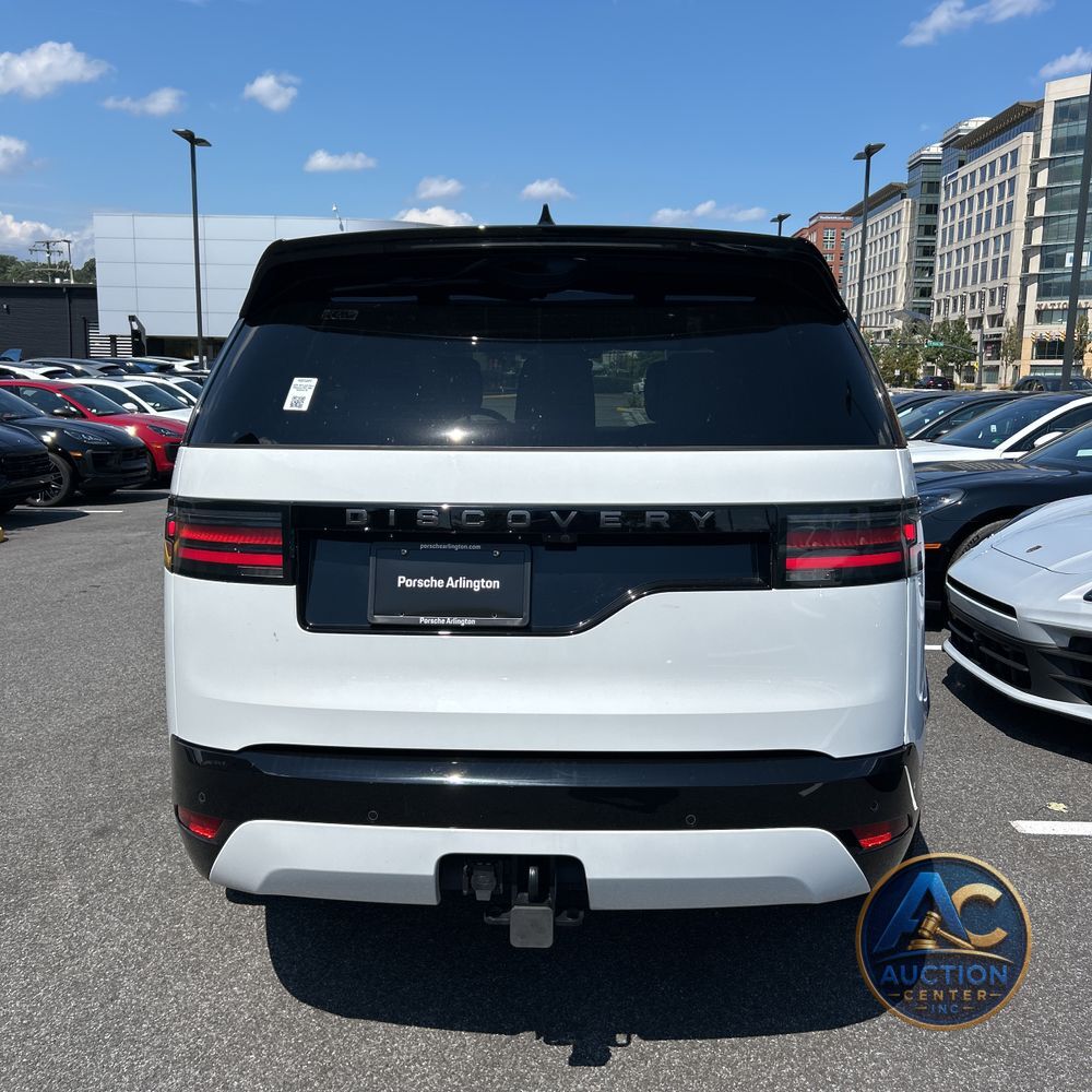 2024 Land Rover Discovery Dynamic SE P300