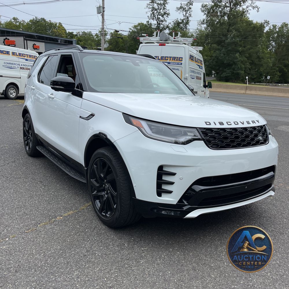 2024 Land Rover Discovery Dynamic SE P360
