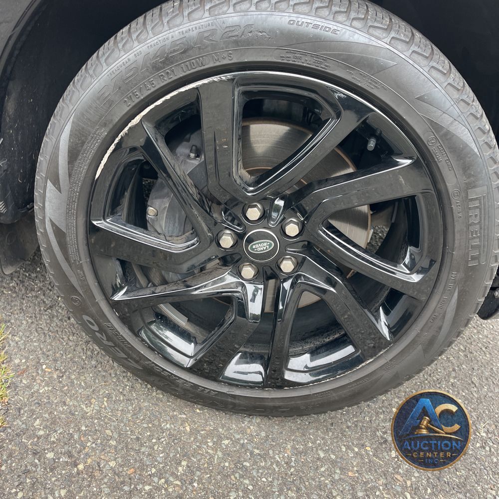 2024 Land Rover Discovery Dynamic SE P360