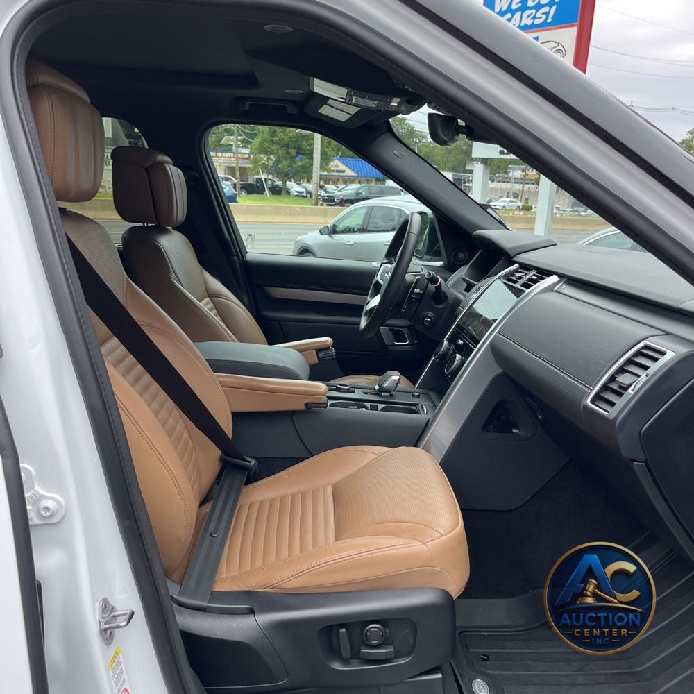 2024 Land Rover Discovery Dynamic SE P360