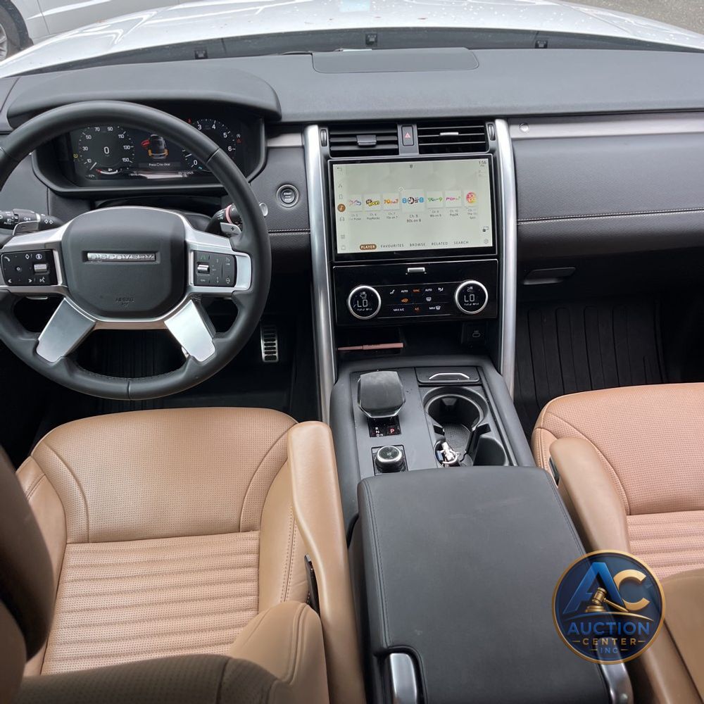 2024 Land Rover Discovery Dynamic SE P360