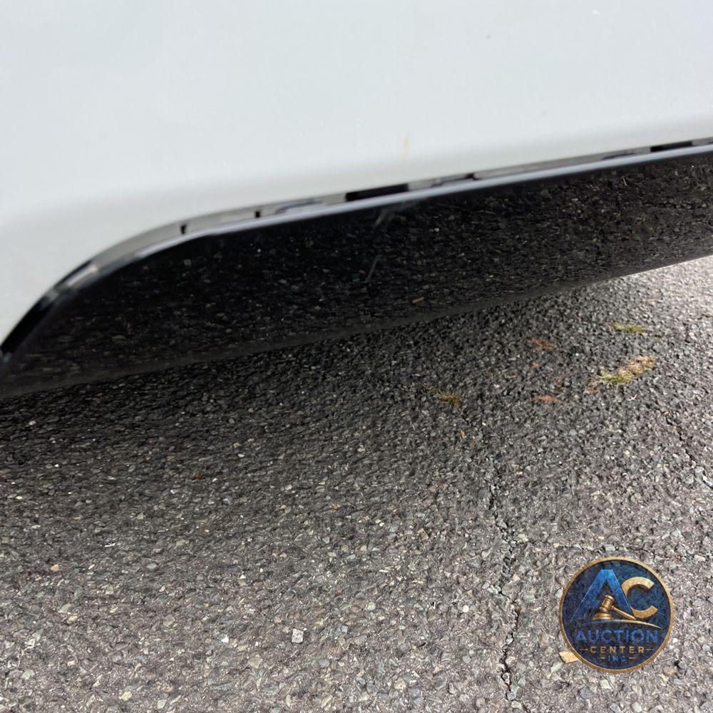 2024 Land Rover Discovery Dynamic SE P360