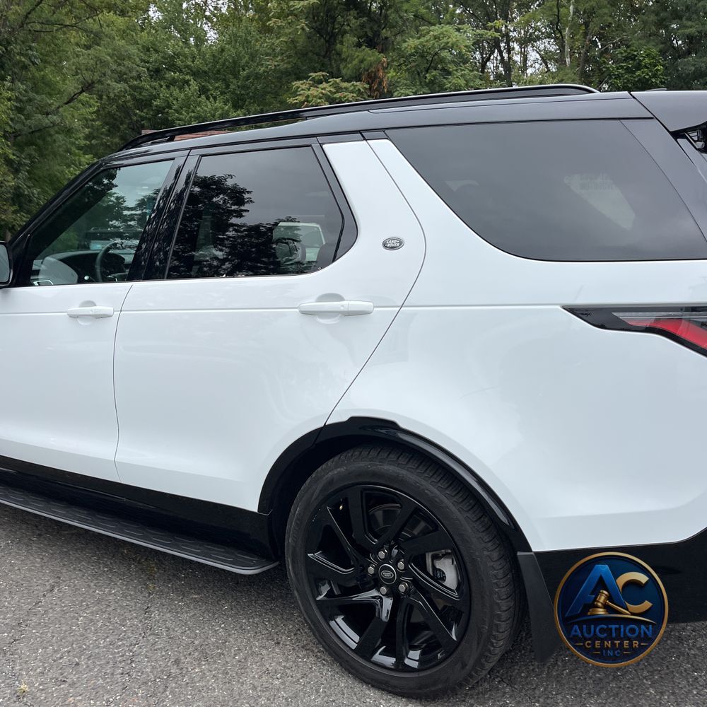 2024 Land Rover Discovery Dynamic SE P360
