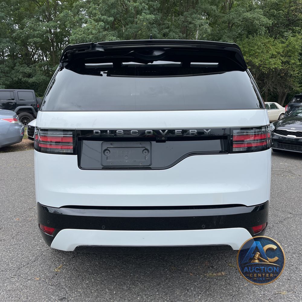 2024 Land Rover Discovery Dynamic SE P360