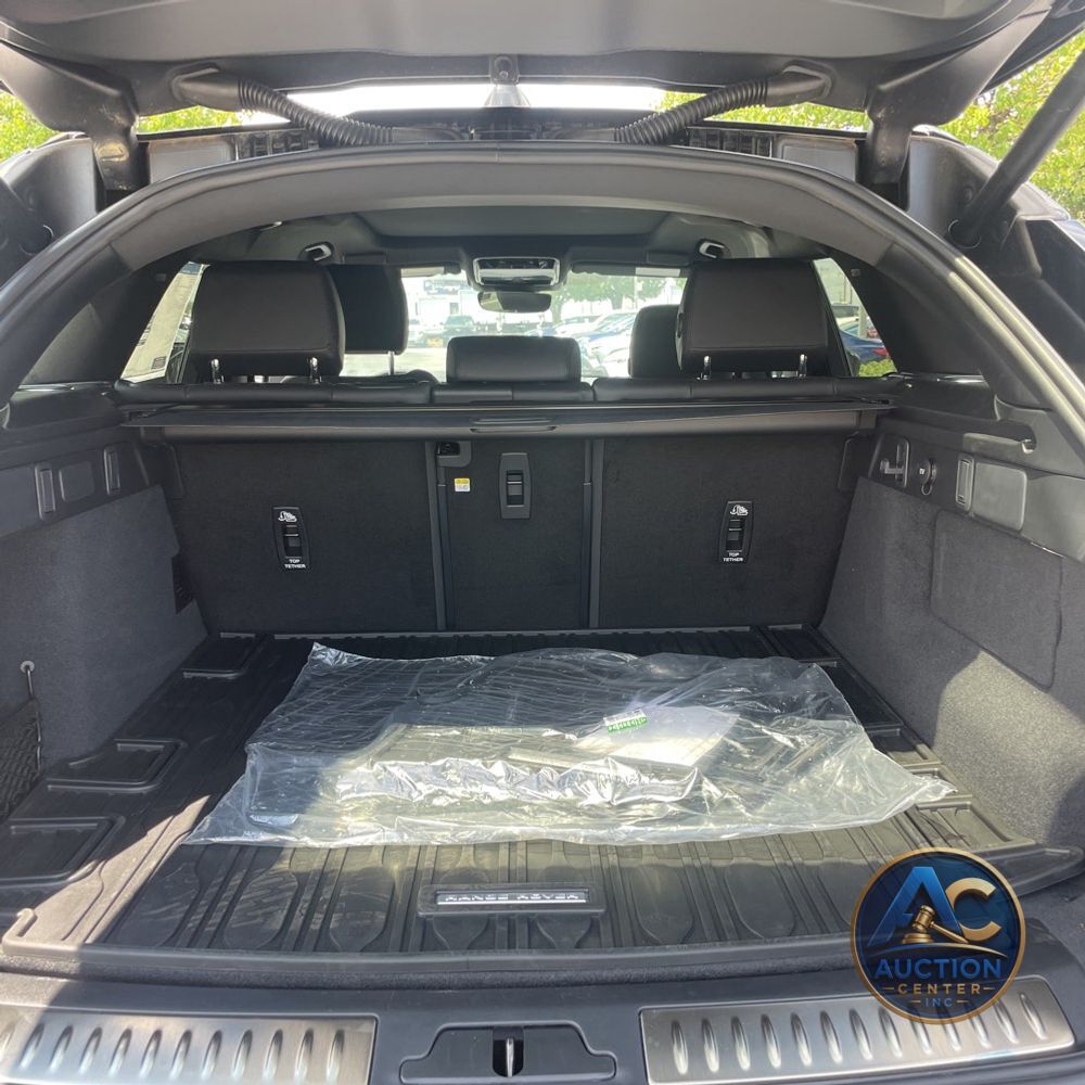 2024 Land Rover Range Rover Velar Dynamic SE P250