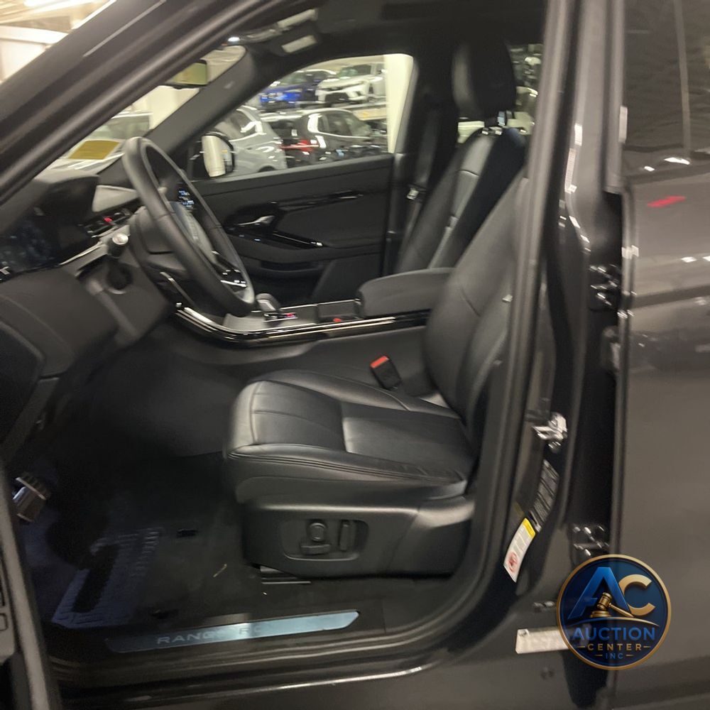 2025 Land Rover Range Rover Evoque Dynamic SE P250