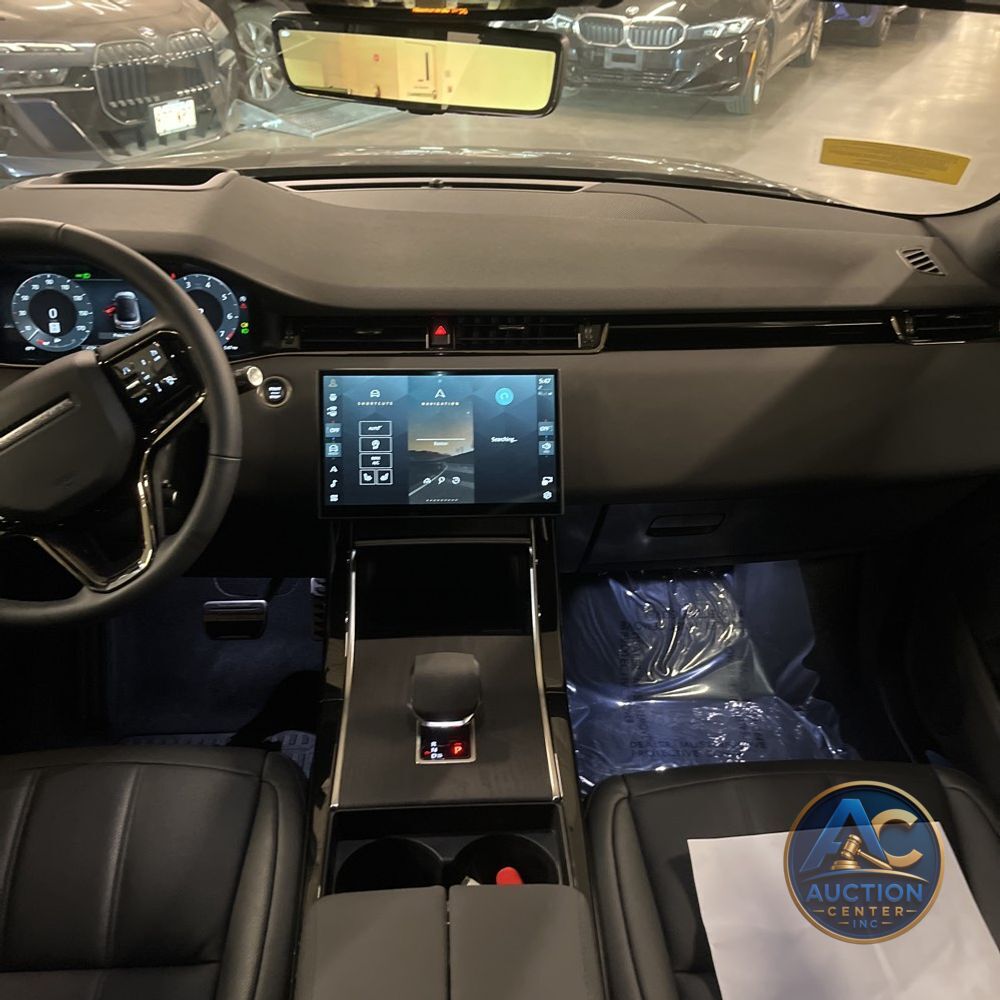 2025 Land Rover Range Rover Evoque Dynamic SE P250