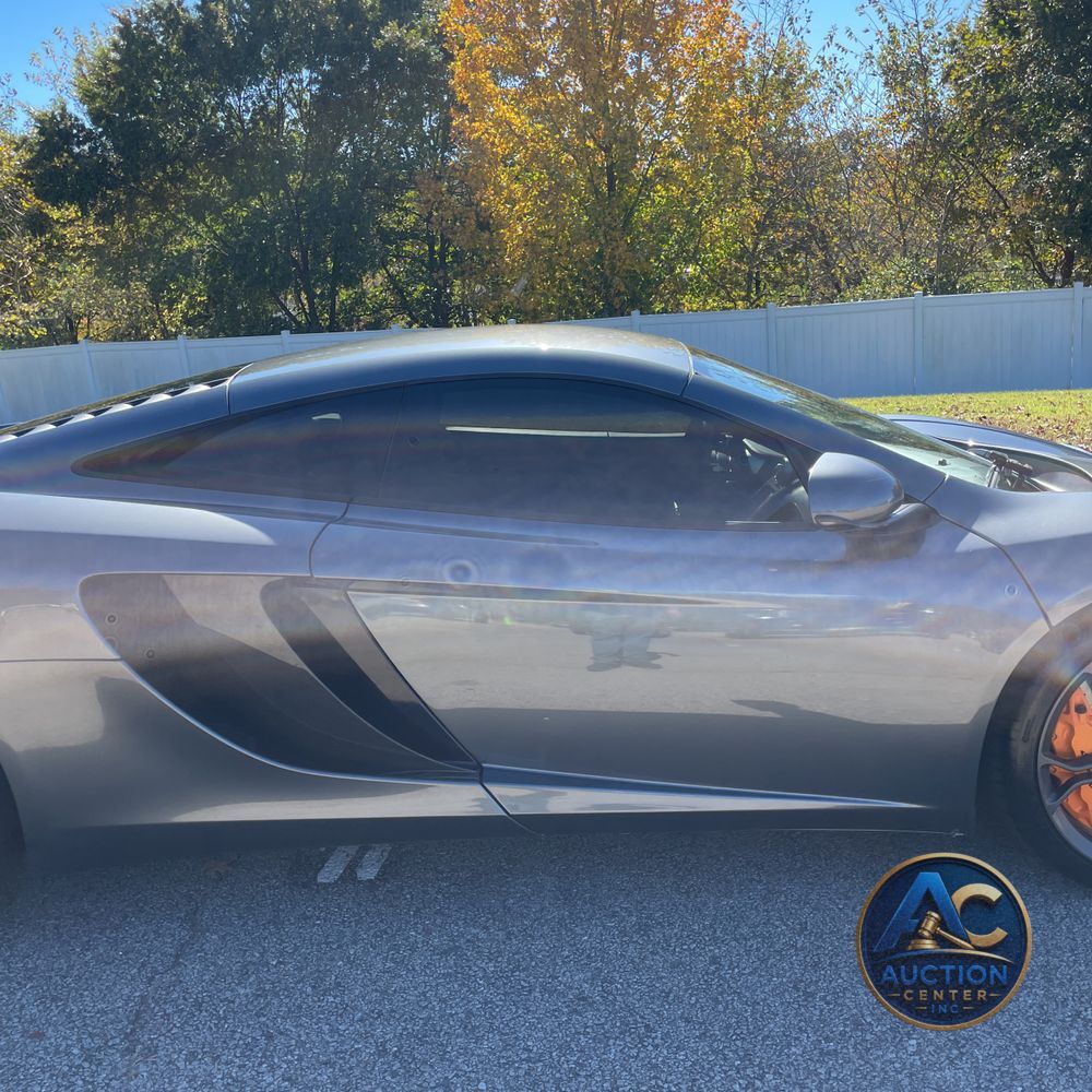 2012 McLaren MP4-12C