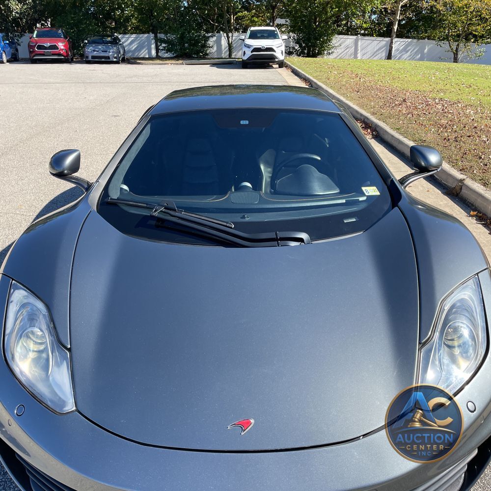 2012 McLaren MP4-12C