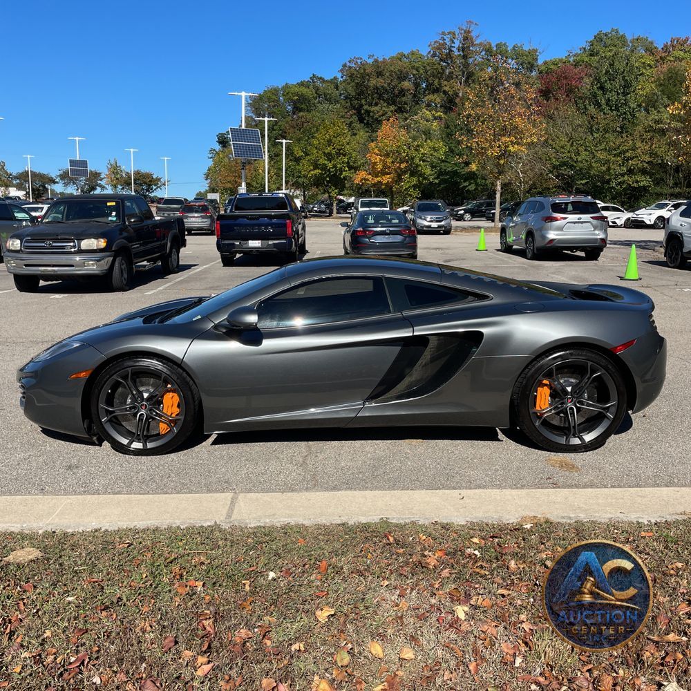 2012 McLaren MP4-12C