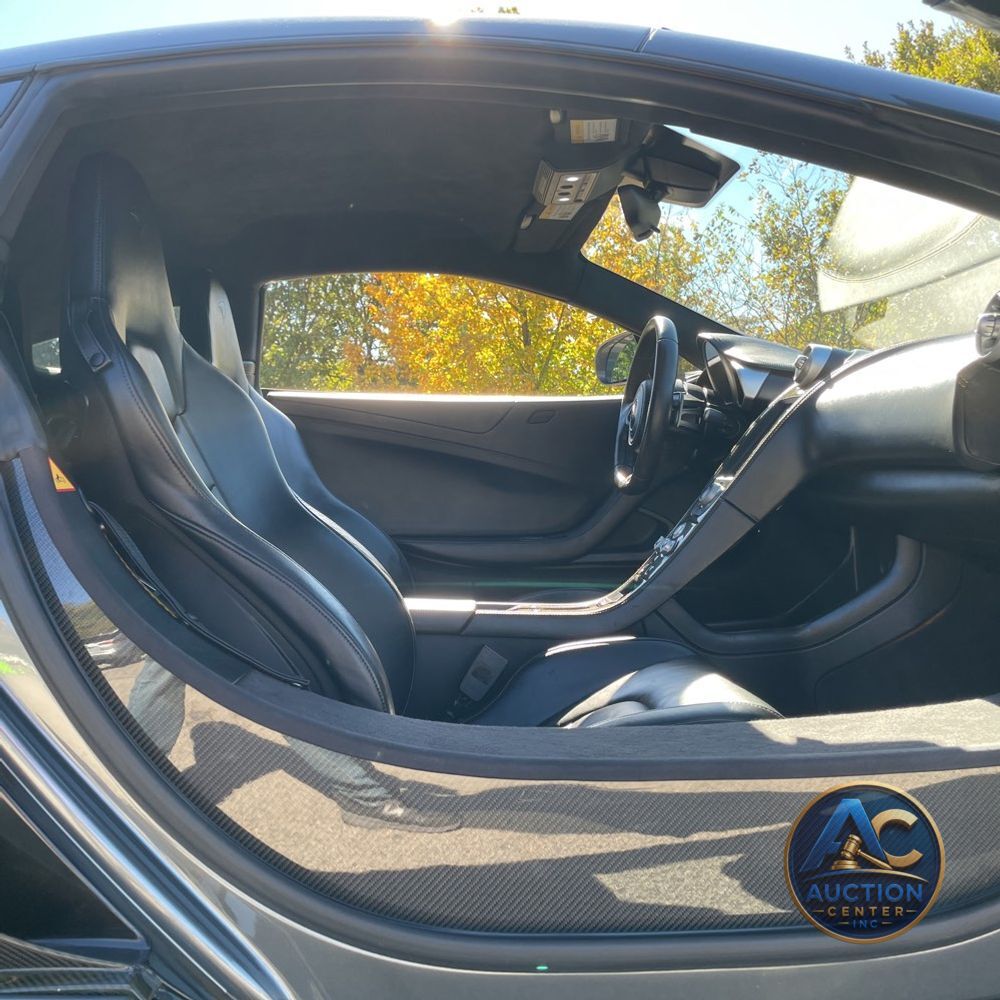 2012 McLaren MP4-12C
