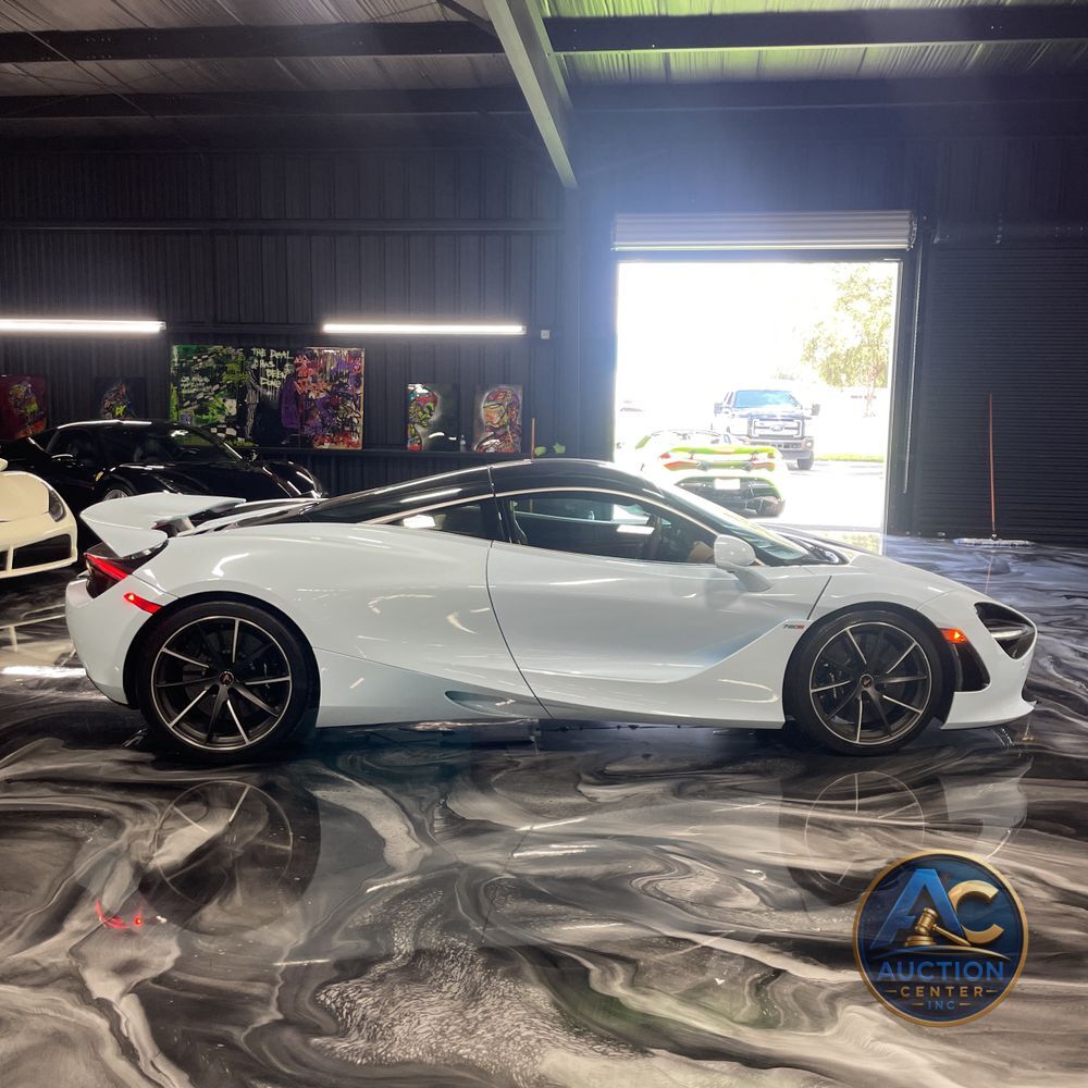 2018 McLaren 720S Base