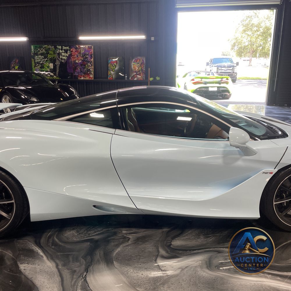 2018 McLaren 720S Base