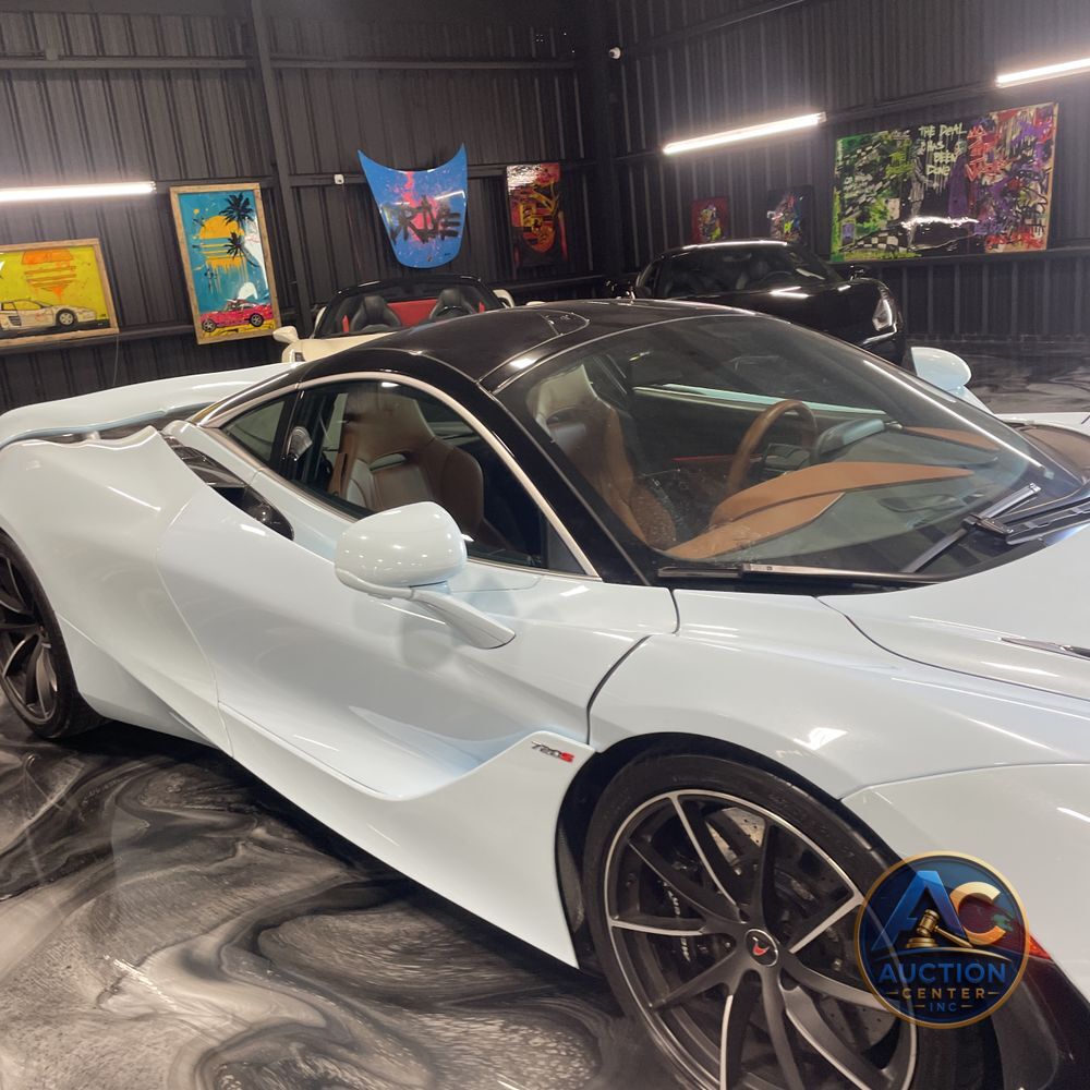 2018 McLaren 720S Base