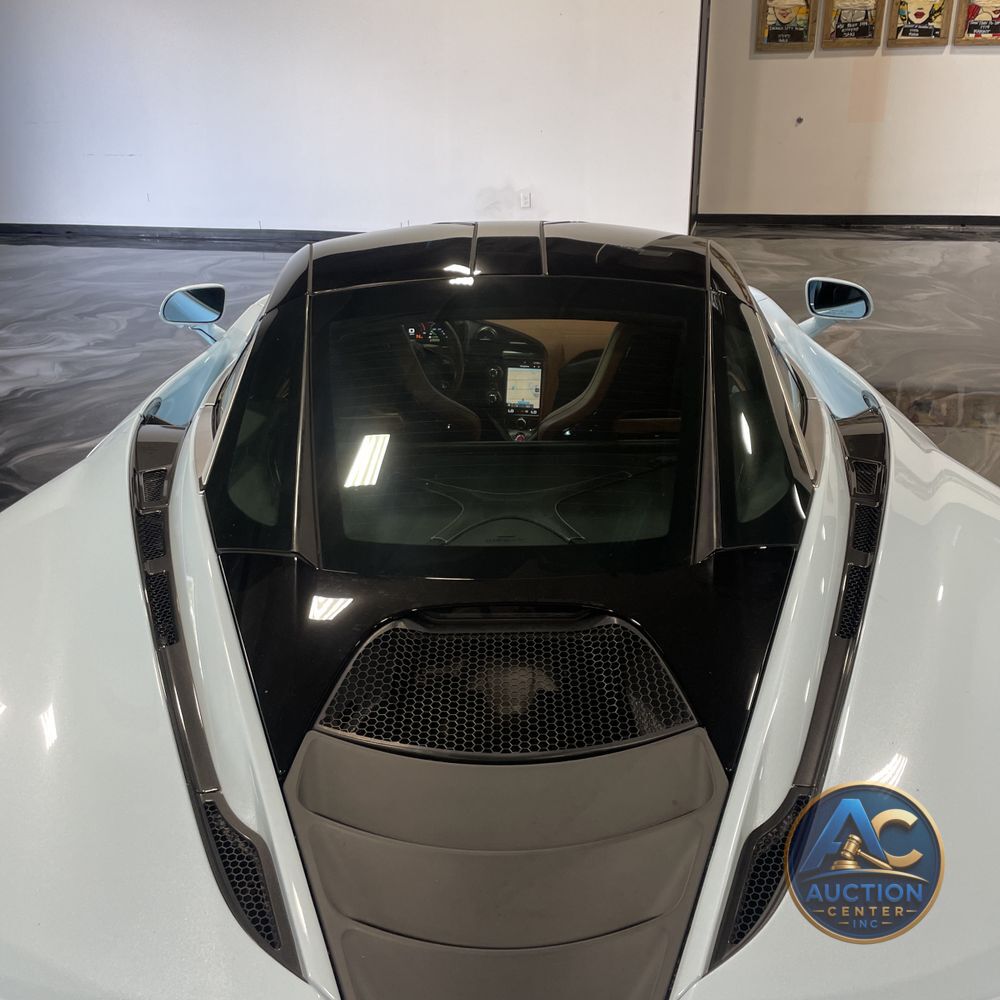 2018 McLaren 720S Base