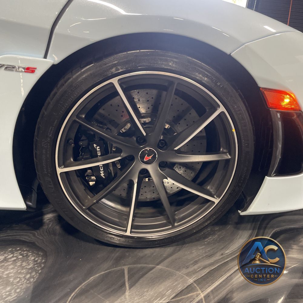 2018 McLaren 720S Base