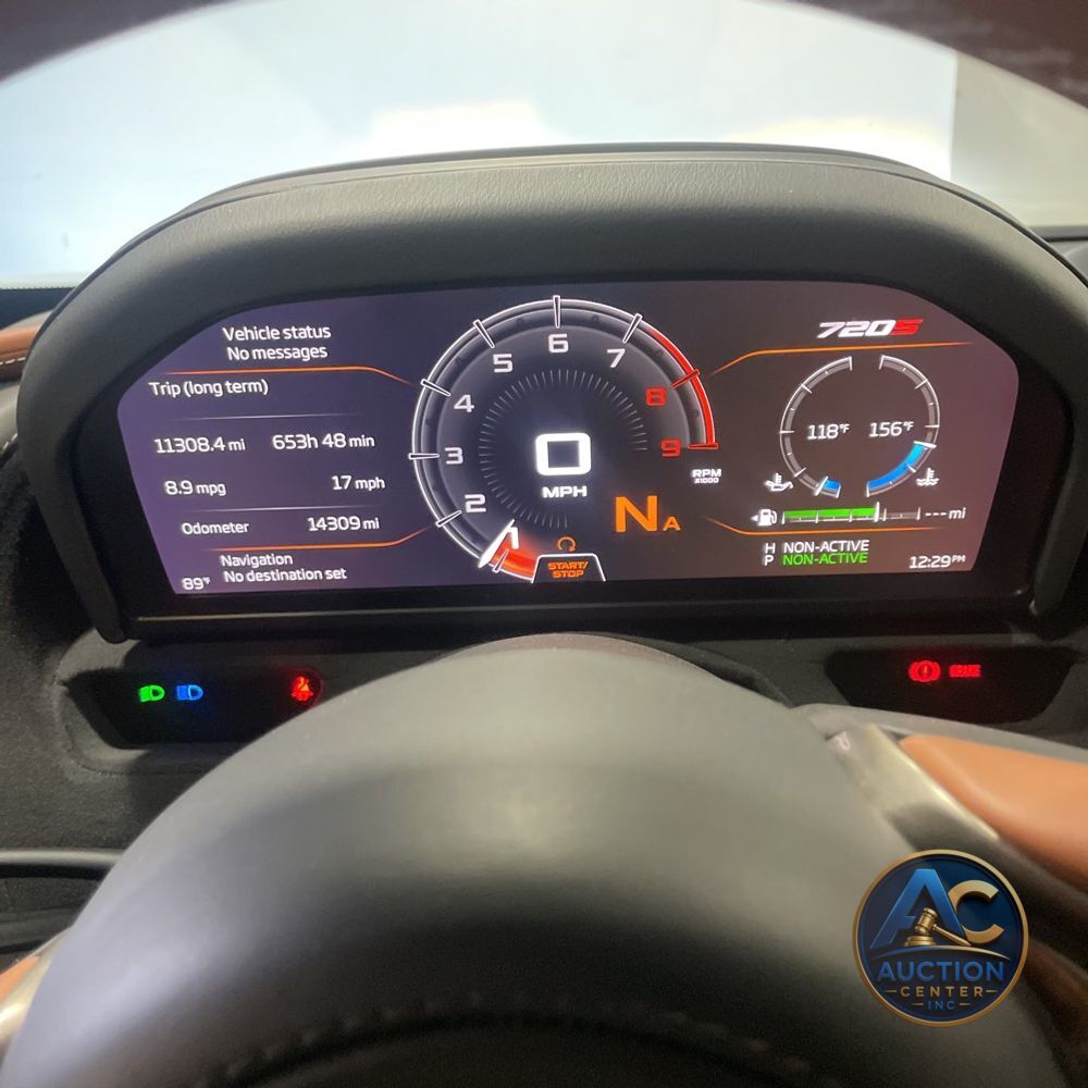 2018 McLaren 720S Base