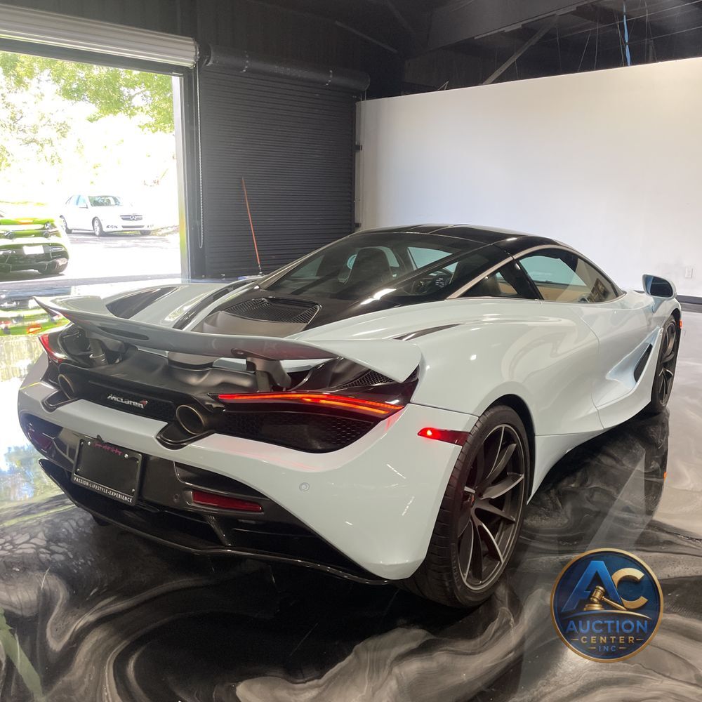 2018 McLaren 720S Base
