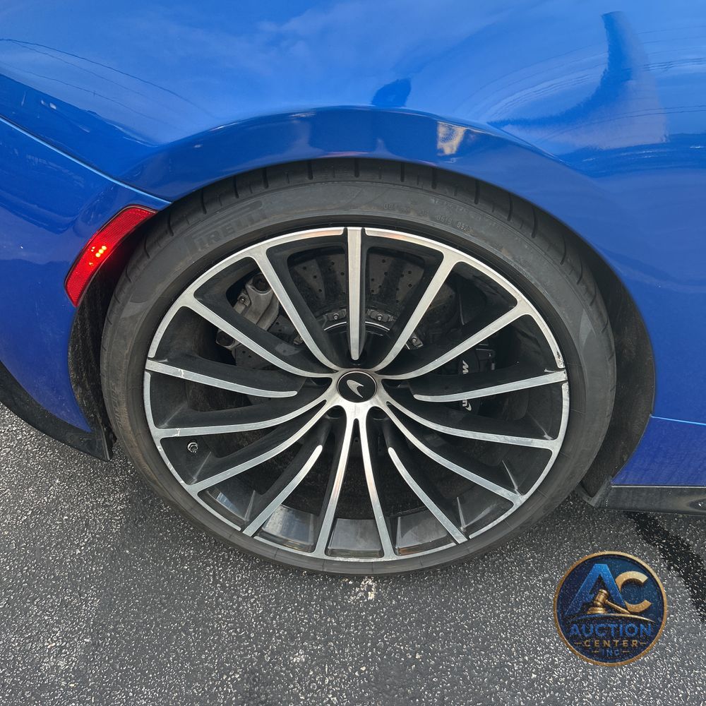 2021 McLaren GT  2D Coupe