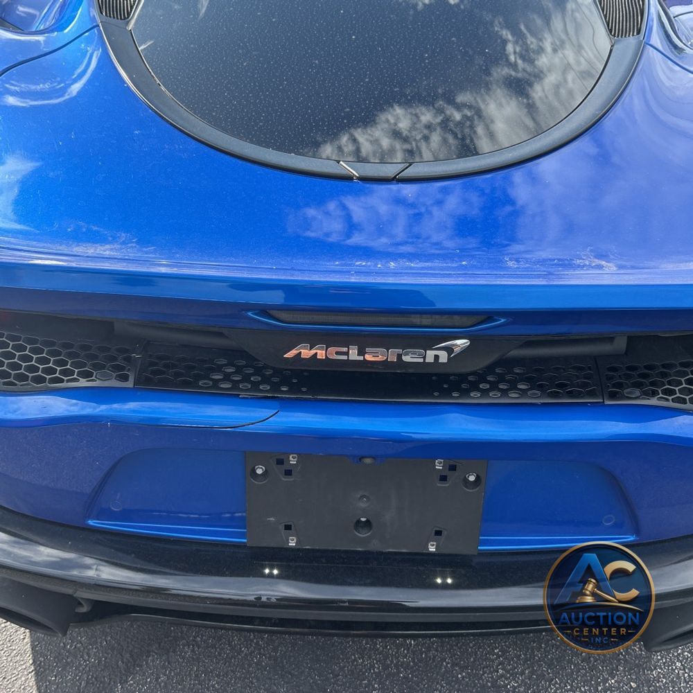 2021 McLaren GT  2D Coupe