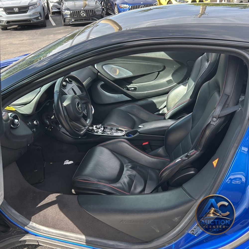 2021 McLaren GT  2D Coupe