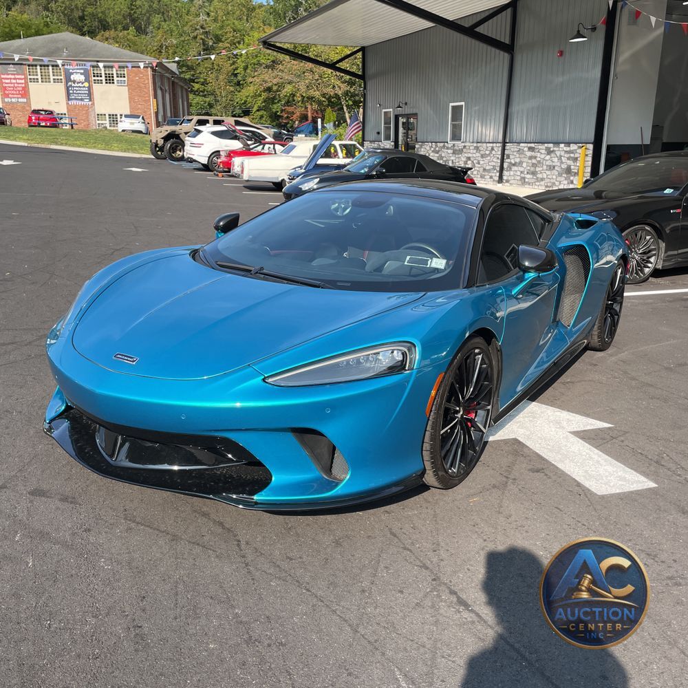 2023 McLaren GT Base