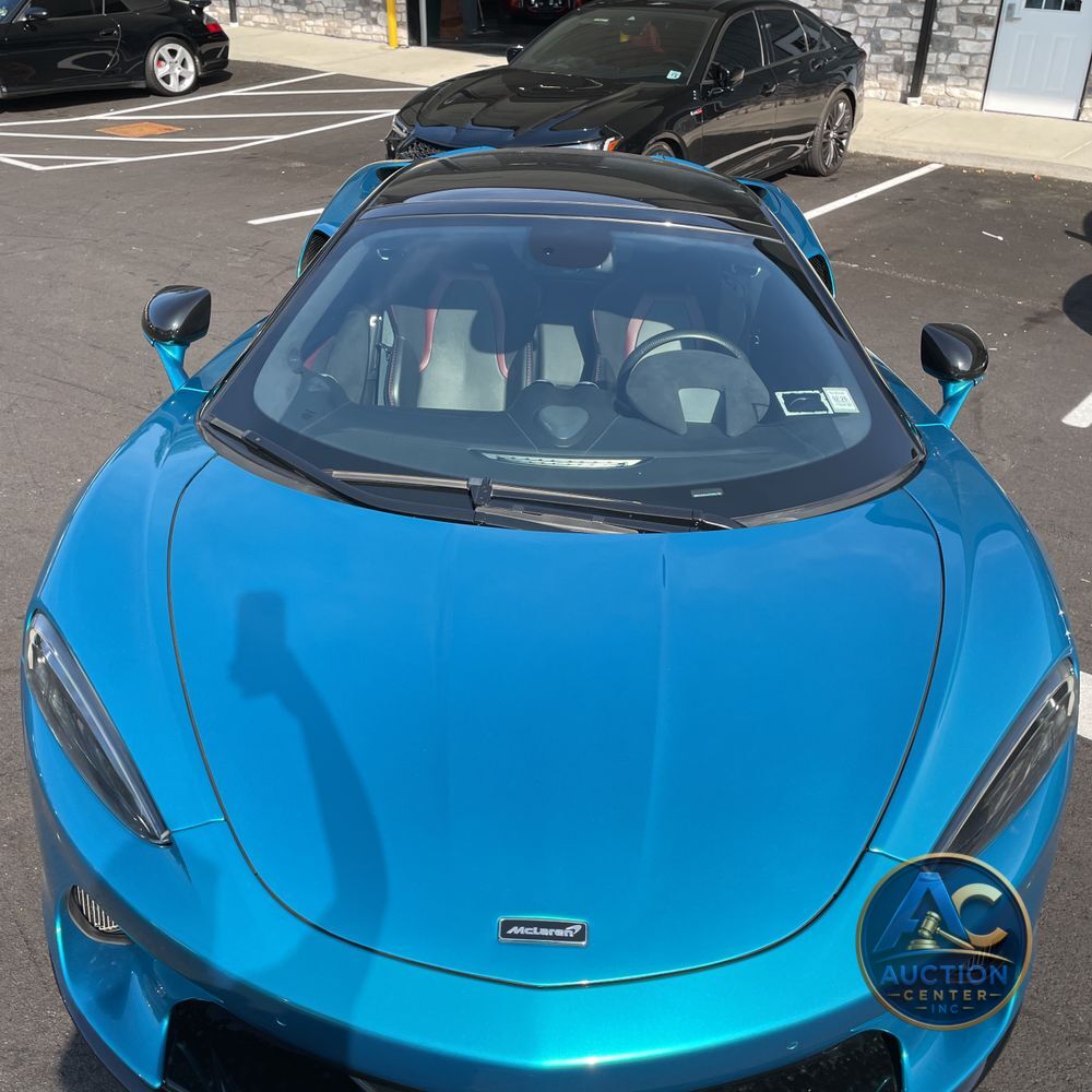 2023 McLaren GT Base