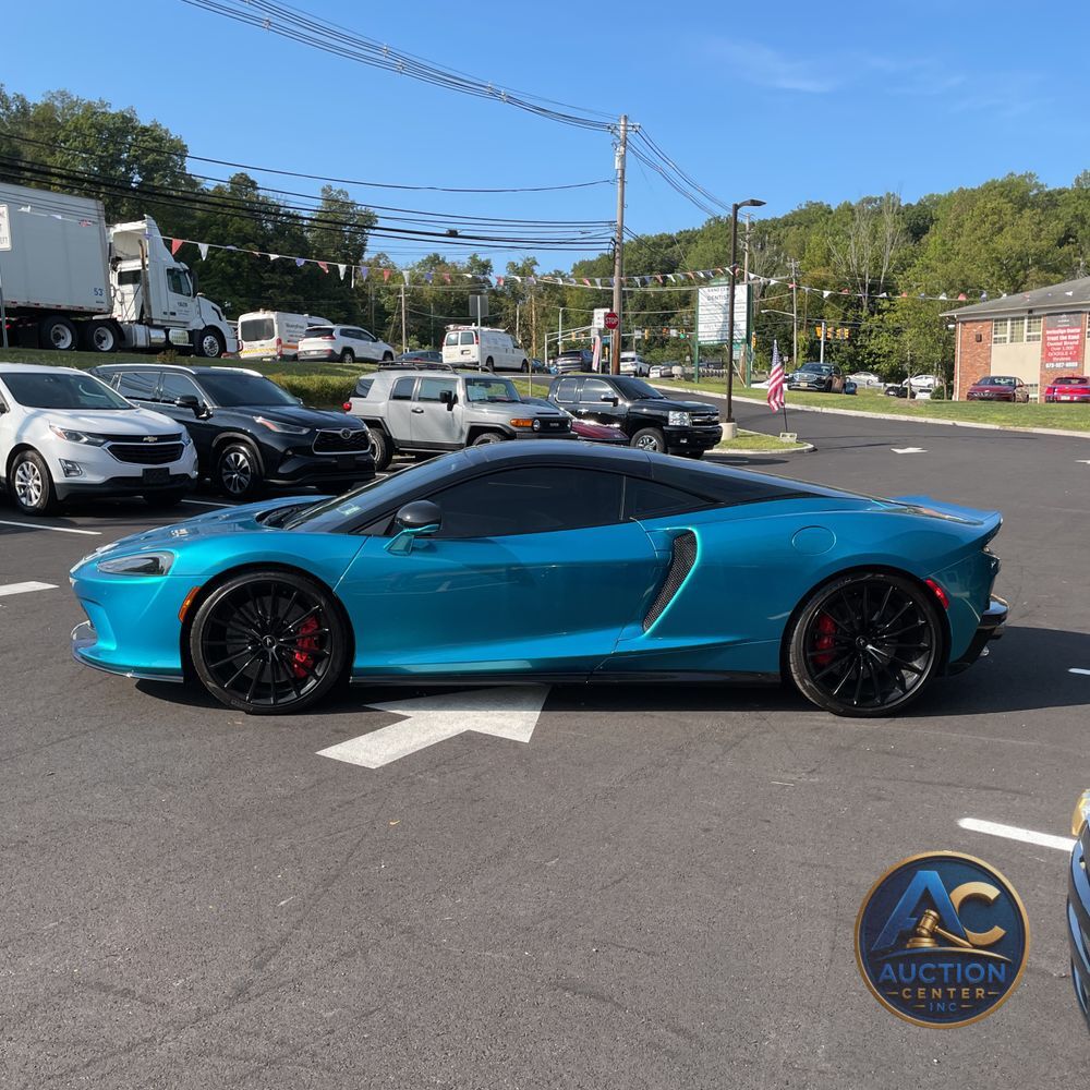 2023 McLaren GT Base