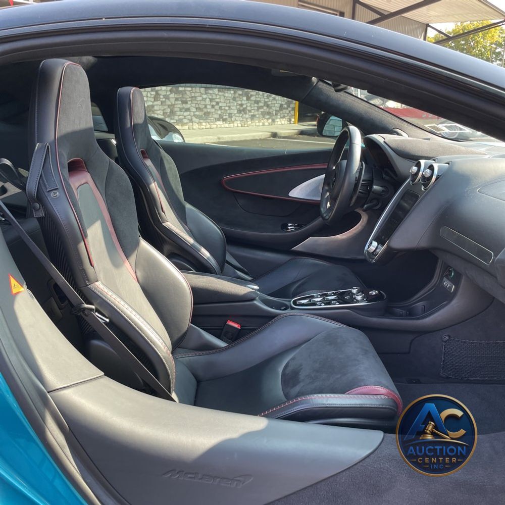 2023 McLaren GT Base