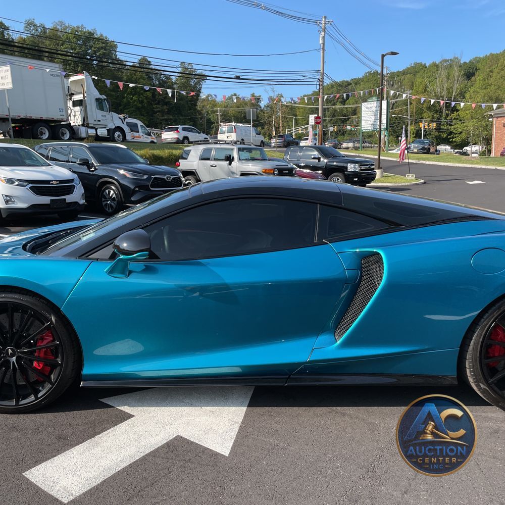 2023 McLaren GT Base