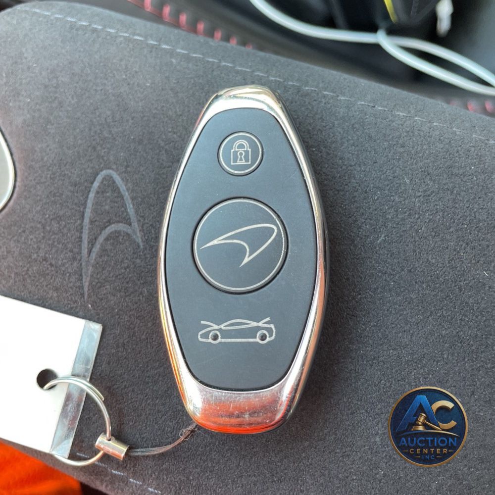 2023 McLaren GT Base