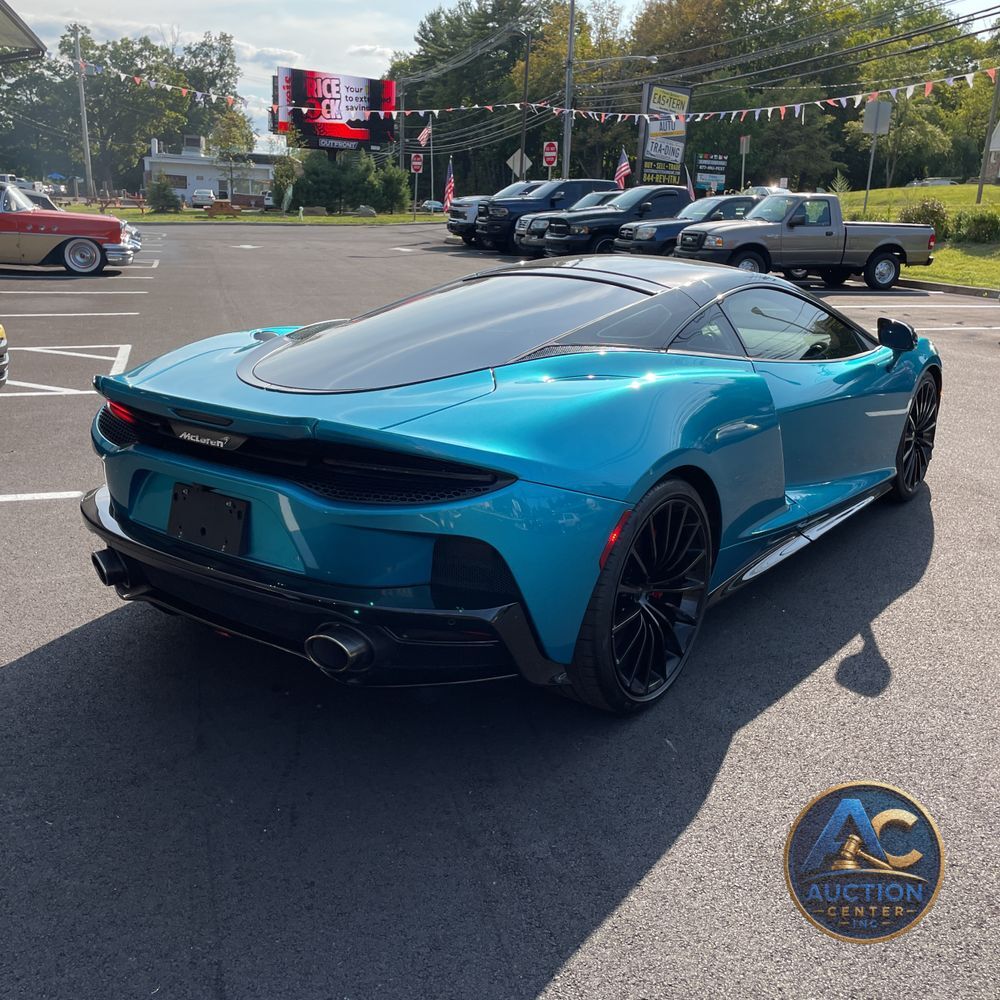 2023 McLaren GT Base