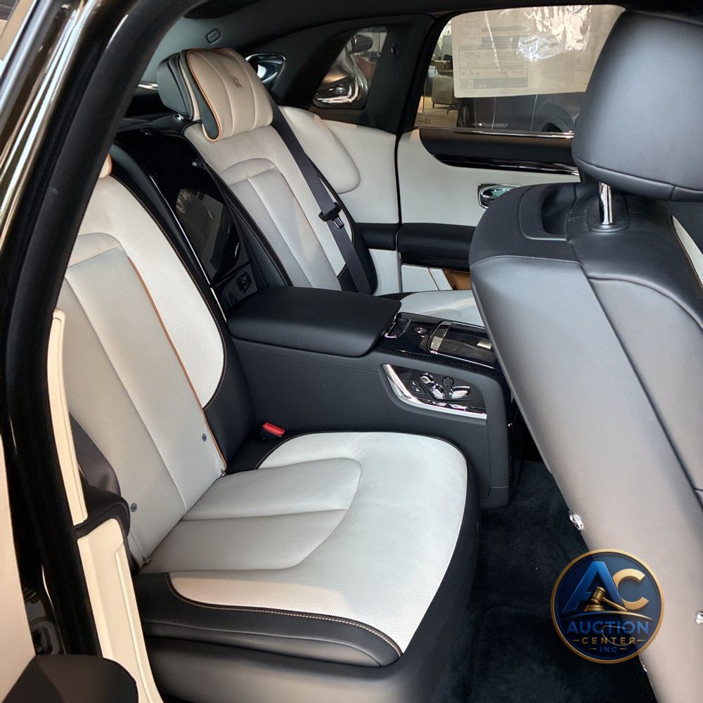 2025 Rolls-Royce Ghost