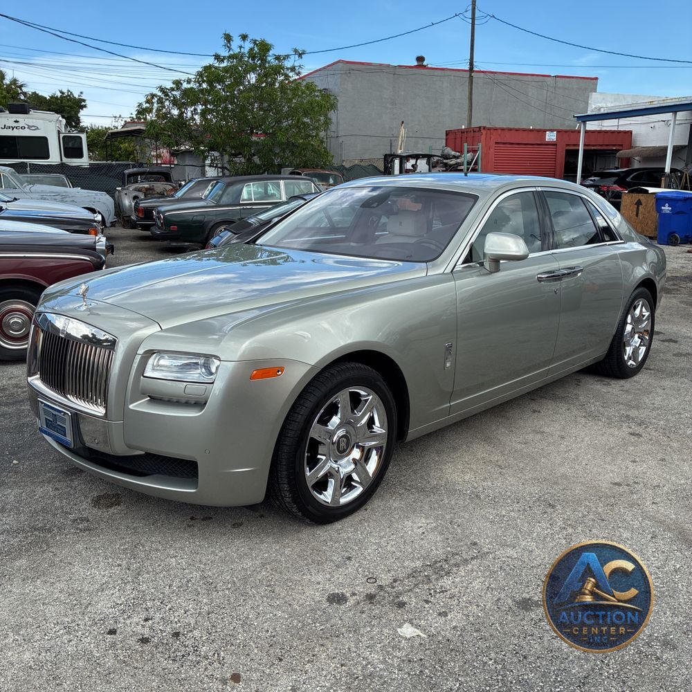 2012 Rolls Royce Ghost Base