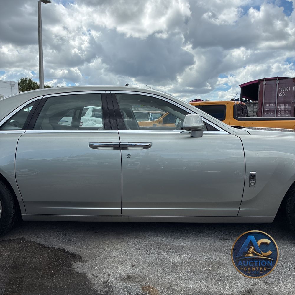 2012 Rolls Royce Ghost Base