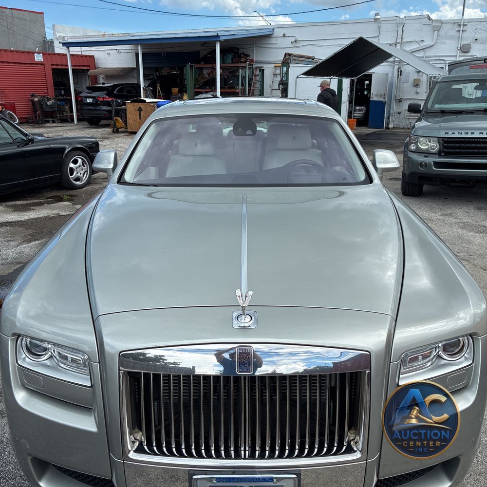 2012 Rolls Royce Ghost Base