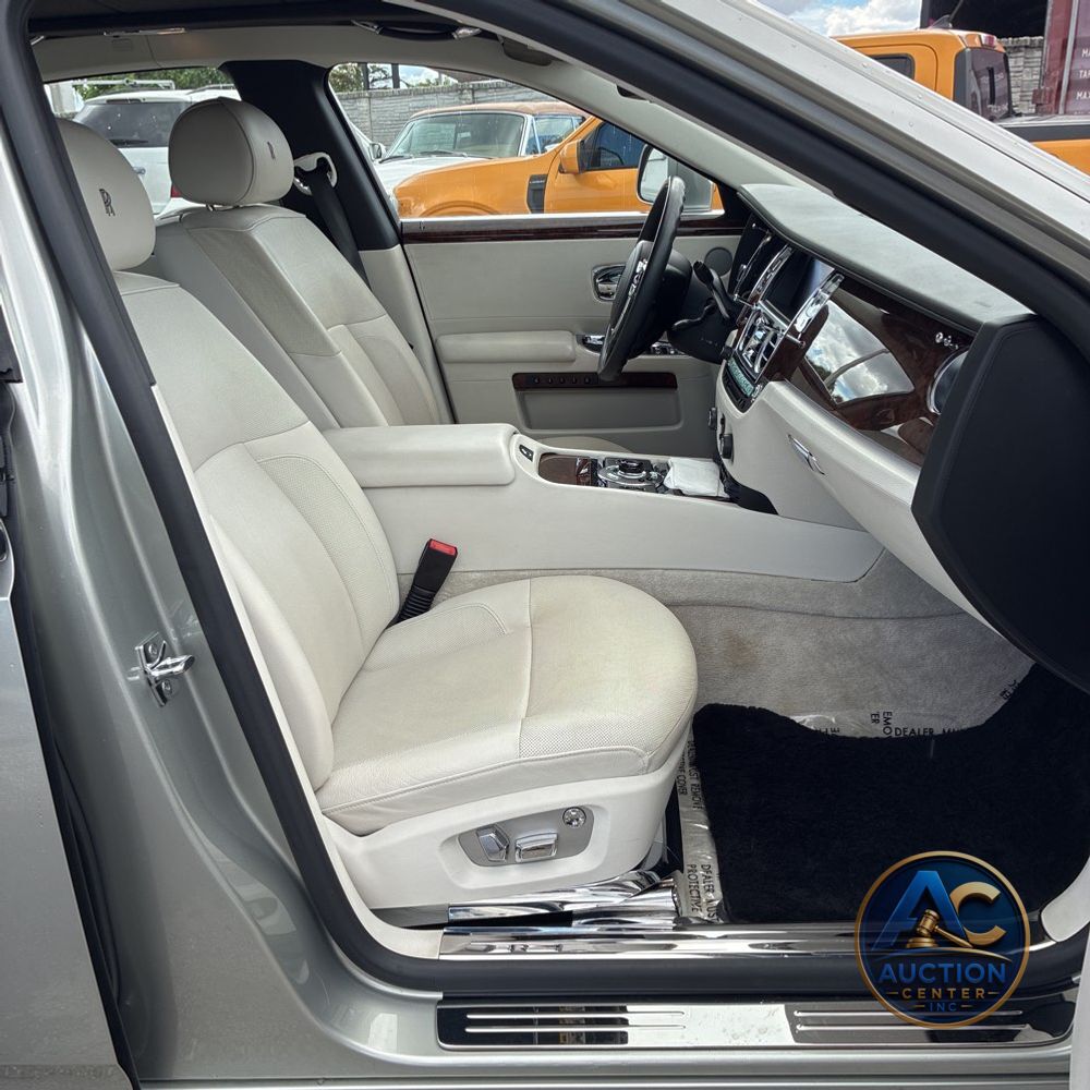 2012 Rolls Royce Ghost Base