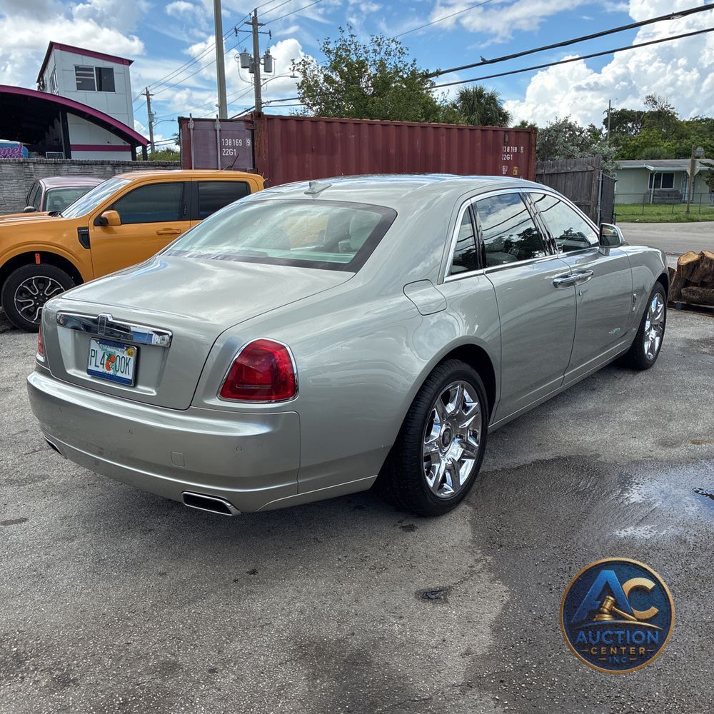 2012 Rolls Royce Ghost Base