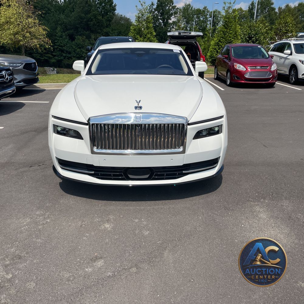 2024 Rolls-Royce Spectre Base